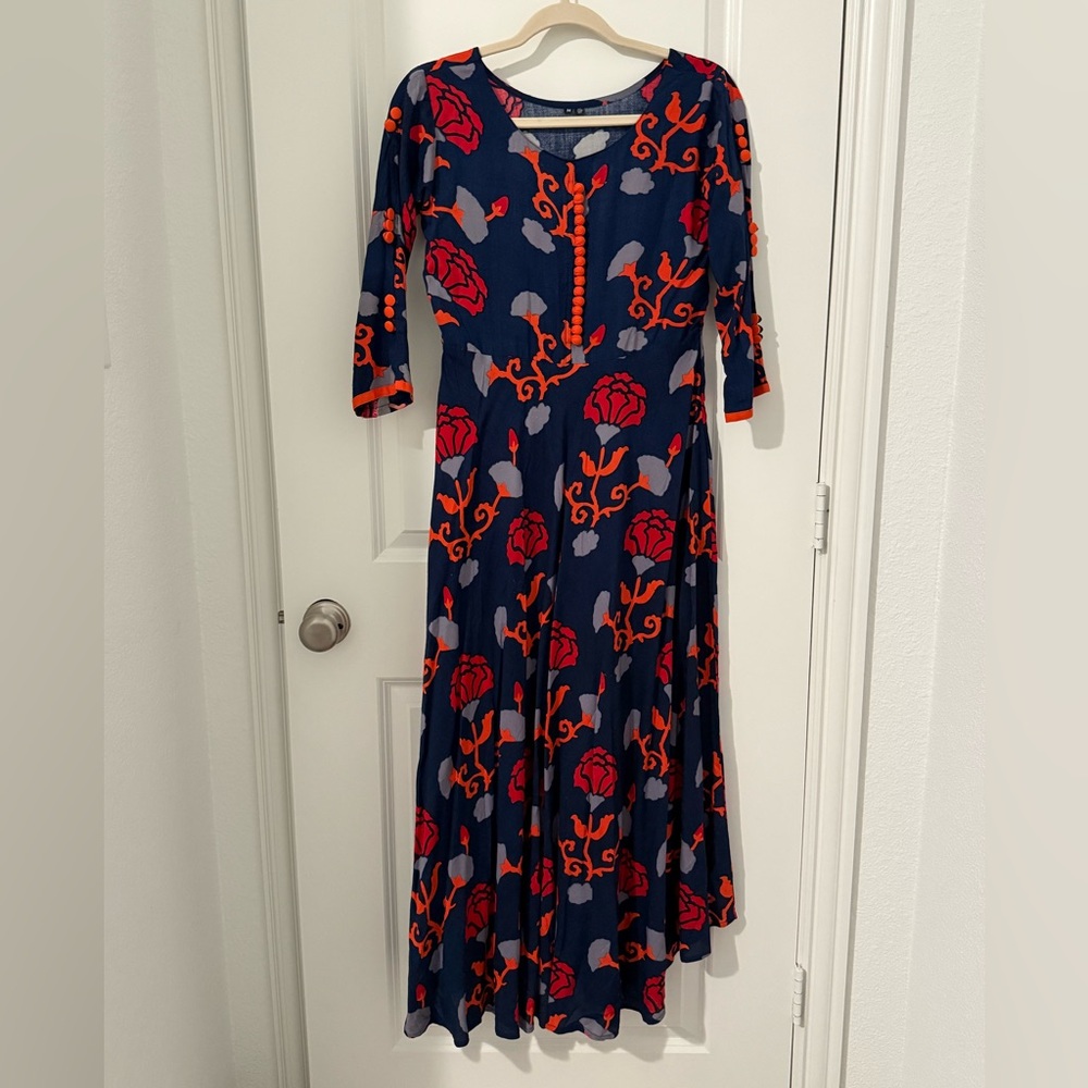 Indian / pakistani kurta.